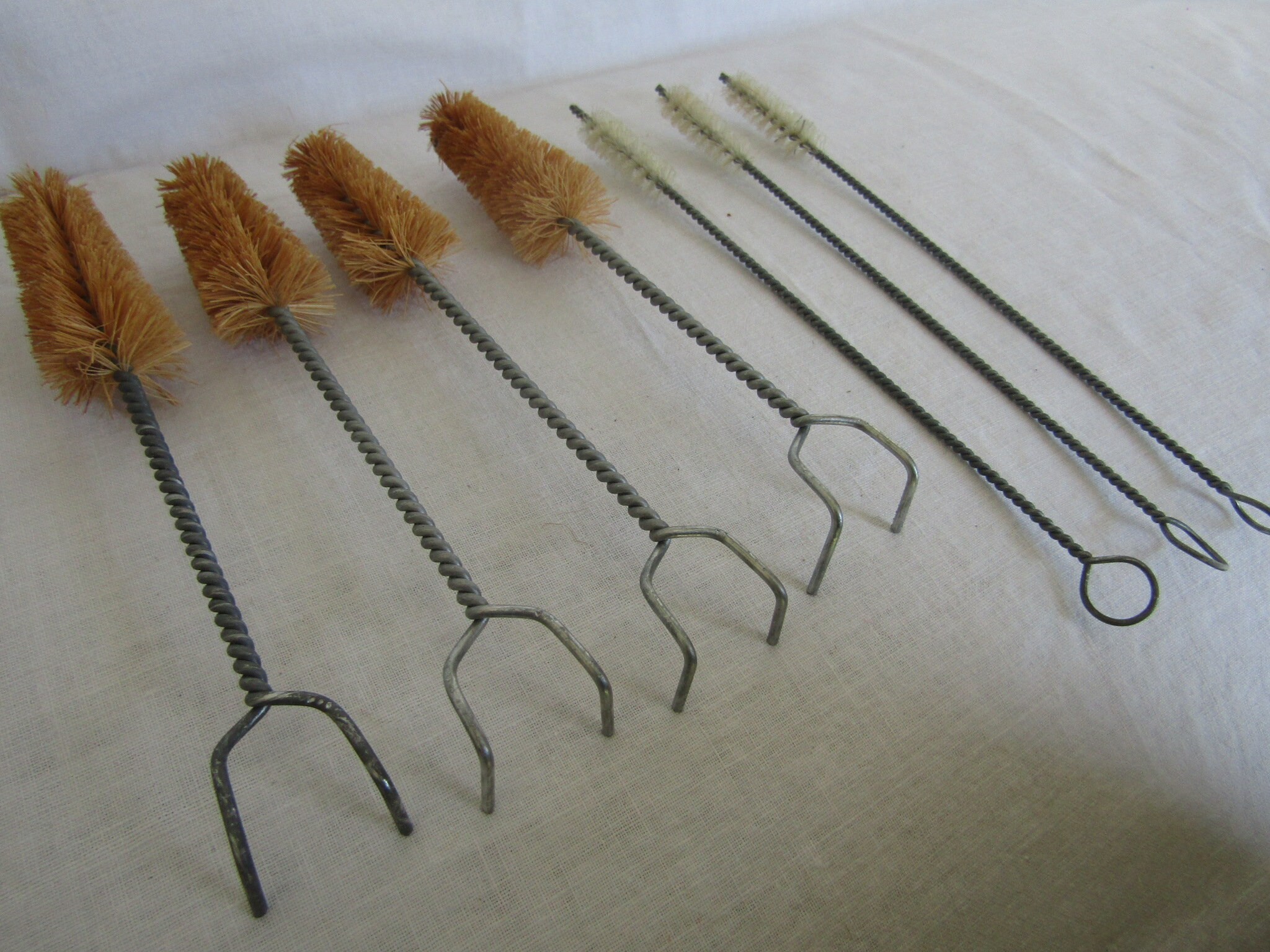 7 Bottle Brushes 2 sizes Vintage Etsy