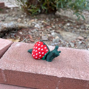 Strawberry Snail - Articulated & Flexible 3D Printed Animal