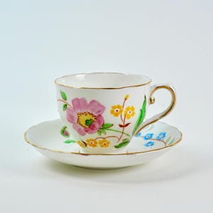Vintage Tuscan Bone China Teacup and Saucer – Hand Painted Pink, Yellow and Blue Floral Motif with Gold Trim, Made in England 1950s