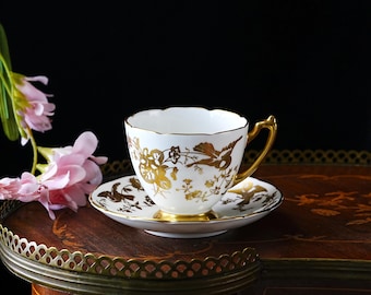 Vintage Coalport Gold Bird and Floral Teacup Set – Golden Songbirds, Butterflies, Scalloped Rim, Gilt Handle, Bone China, England 1960s