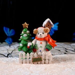 Vintage Cherished Teddies “Erika” Christmas Bear Figurine – Enesco Priscilla Hillman Design, Snowy Scene, Resin Limited Edition Holiday 2001