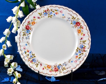 Vintage Royal Albert – Jubilee Rose Bone China Dinner Plate 10.5”, English Floral Tableware, Gilt Scalloped Rim, England 1950s