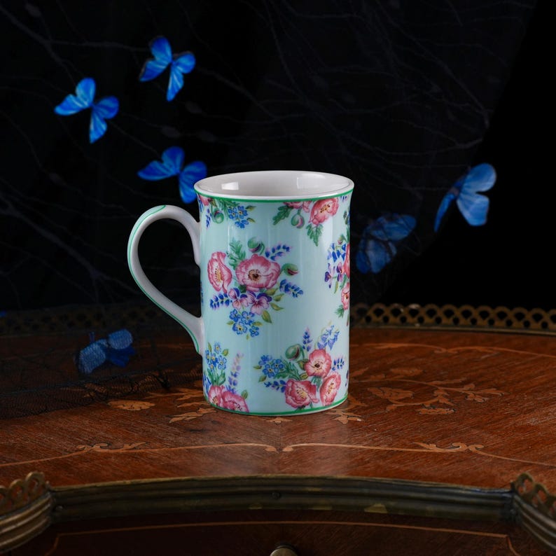 Vintage Royal Albert Anne mok – De Bronte collectie, mintgroene chintz met bloemenprint, roze klaprozen, geribbelde vorm, fijn porselein, Engeland, 2002 afbeelding 2
