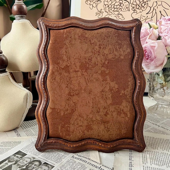 Vintage-inspired Jewelry Display Stand - AUBURN, Rococo Baroque Resin Frame with Velvet, Handmade Earring & Brooch Organizer, 8.5”x6.5”