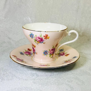 Vintage Aynsley Tea Cup and Saucer Set - Pink Base, Colorful Roses Floral Bouquet Pattern, Scalloped Shape, 1950s England, Gift for Her