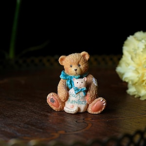 Figura de oso y gatito "You're Purr-fect" de Cherished Teddies, 1993. Colección Enesco, de Priscilla Hillman, en resina pintada a mano.