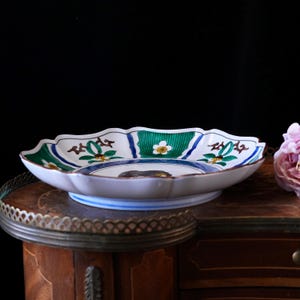 Vintage Japanese Kutani Hand-Painted Wall Plate – Mare & Foal Horse Motif, Scalloped Lobed Rim, Green and Cobalt Enamel, Japan 1960s image 7