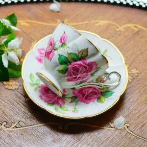Royal Stafford Berkeley Rose Teacup and Saucer, 1950s English Bone China Tea Set, Pink Rose Floral Vintage Cup, Gold Trim Scalloped Edge