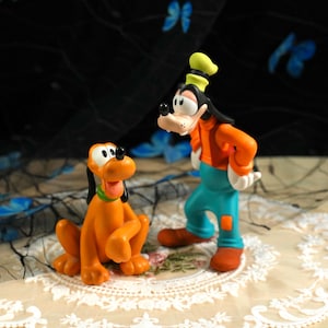 Vintage Disney Figurines – Goofy & Pluto Matte Ceramic Collectible Duo with Stamped Base, Bold Cartoon Colors,  1990s Nostalgic Appeal Decor