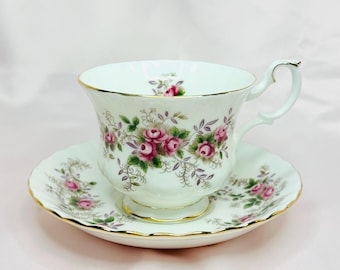 Royal Albert Lavender Rose Bone China Tea Cup and Saucer Set - Vintage 1960s, Pink Floral Pattern, Gold Gilded Rim, Made in England