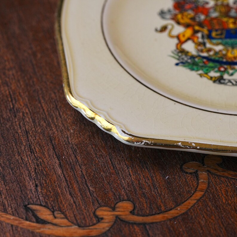Vintage Royal Winton Canada Coat of Arms Plate – Grimwades Cream Ground, Gold Trim, Patriotic Canadiana Souvenir, England 1940s image 4
