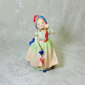 Vintage Royal Doulton Figurine "Babie" HN1679 – Hand-Painted Bone China Girl with Parasol, Designed by Leslie Harradine, England 1930s