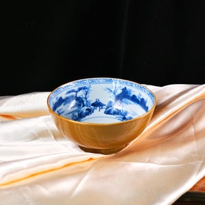 Antique Nanking Cargo Batavian Ware Bowl c.1752 – Café au Lait, Blue & White Landscape, Christie's Label, Shipwreck Porcelain image 4