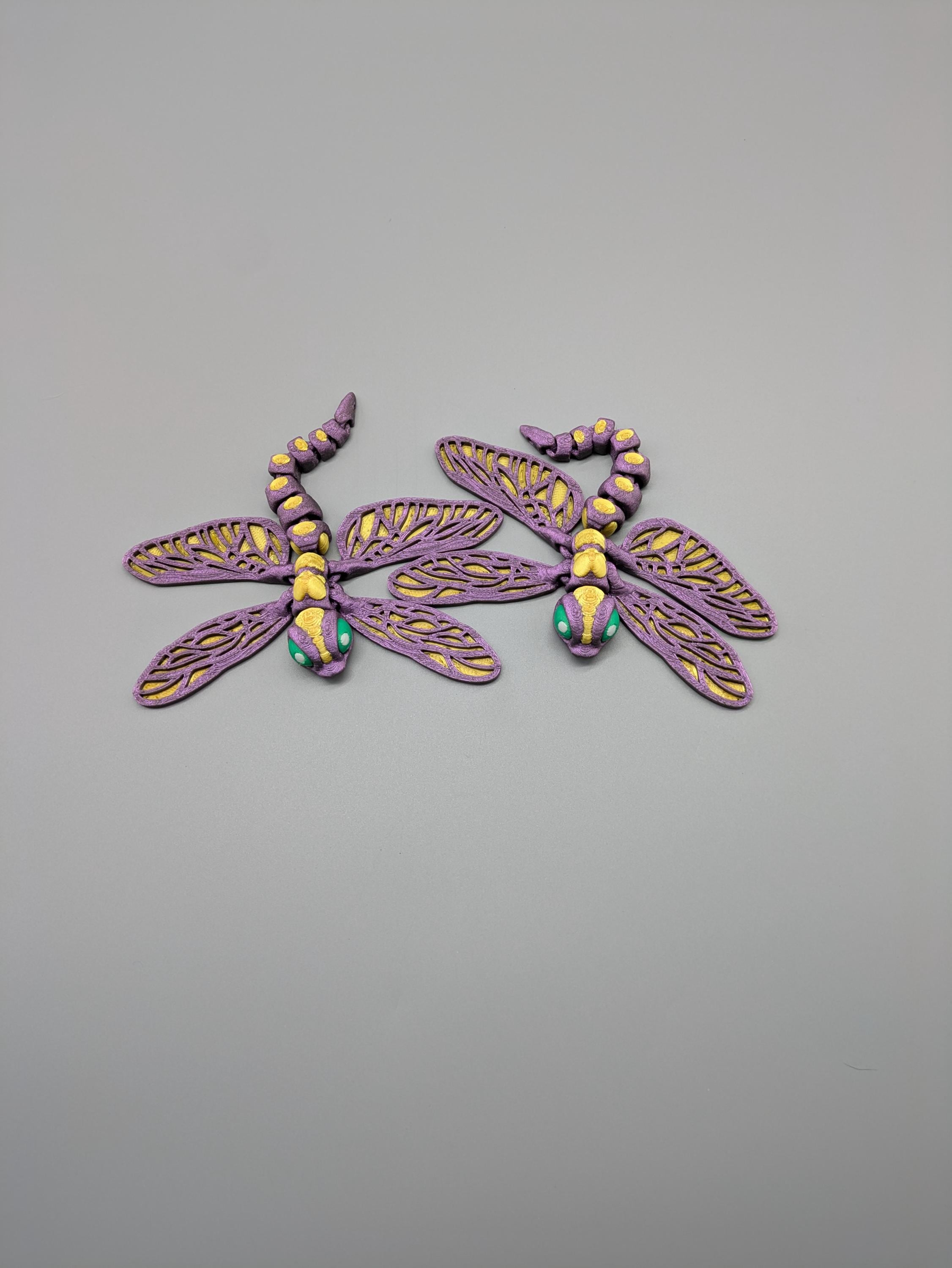 3D Printed Articulated Dragonflies