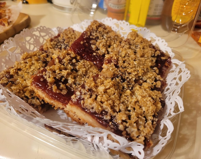 Mrs. Williams' Raspberry Crumb Bars