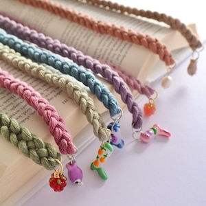 Macrame Charm Bookmark for Boho Girls Bookworm Gift for Book Lovers Idea for Chic Reader Customized Pendant Western Boho Accessory for Books