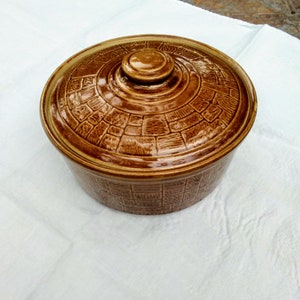 Mc Coy USA Pottery Stoneware Covered Casserole Baker with Faux Brick Decor