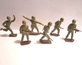 Vintage Mid Century 6 pc Lot of Lead Toy WW2 Soldiers Made in England