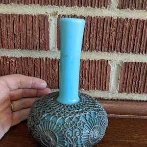 Vintage Blue Glass 5 3/4&quot; Vase with Ornate Metal Filigree Overlay