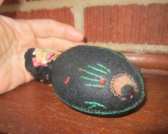 Antique Adorable Figural Fish Embroidered Wool Felt Pin Cushion Sewing Collectible