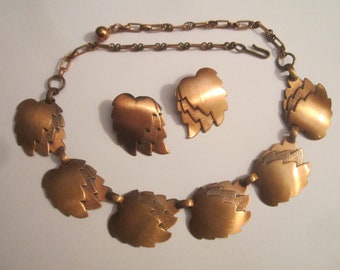 Vintage Mid Century Modern Beautiful Copper Modernist Leaf Necklace with Matching Clip on Earrings