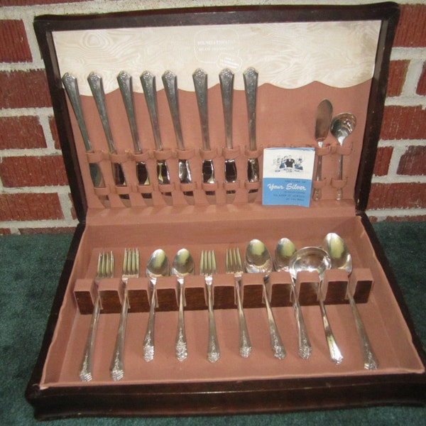 Vintage 1950s Beautiful Holmes & Edwards International SPRING GARDEN Silverplate 53 pc Service for 8 Flatware Set with Chest