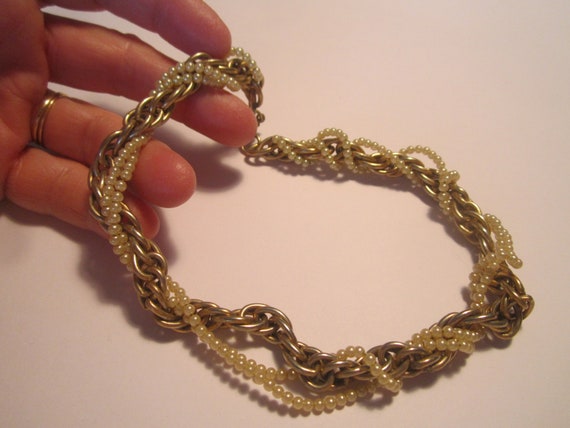 Vintage 1940s/50s Twisted Goldtone Chain and Faux… - image 1