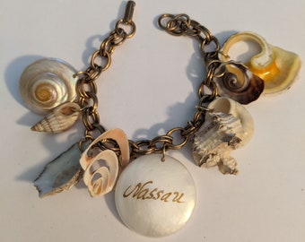 Vintage Nassau Bahamas Souvenir Link Bracelet with Real Seashells