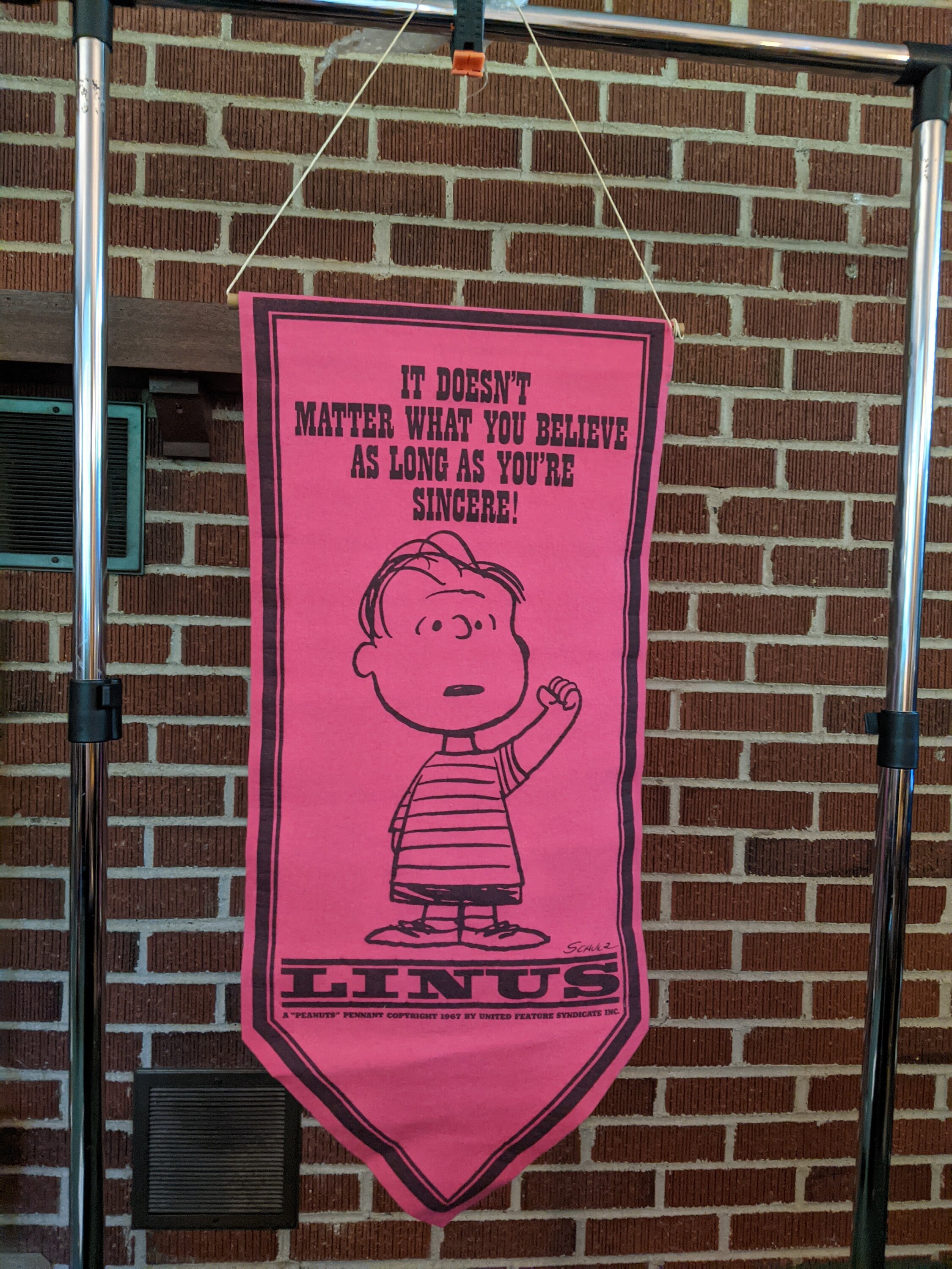 Vintage 1967 Charles Schulz Peanuts Character Linus Wool Felt Pennant Banner