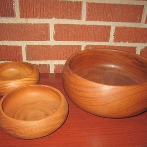 Vintage Danish Modern Lot of 3 Teak Bowls with Labels in Excellent Condition