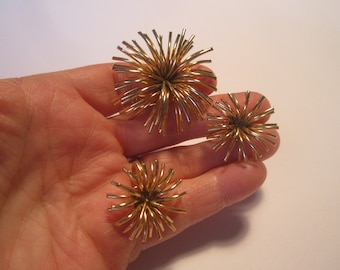 Vintage Mid Century Modern Goldtone Starburst Brooch with Matching Clip on Earrings Signed Bergere