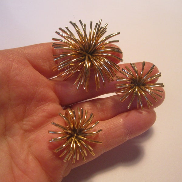 Vintage Mid Century Modern Goldtone Starburst Brooch with Matching Clip on Earrings Signed Bergere