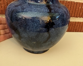 Wazon z ceramiki Brush McCoy Blue Onyx z lat 30. XX wieku nr 749
