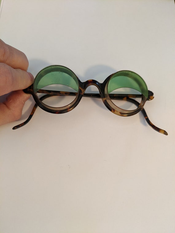 Antique Rare 1920s Celluloid Green Sunglasses Driv