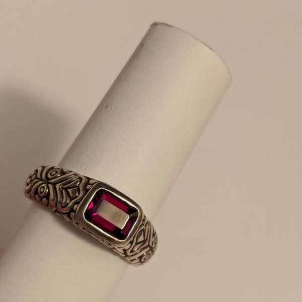 Vintage Sterling Silver Size 9 Ring with Ruby Red Glass Marked .925