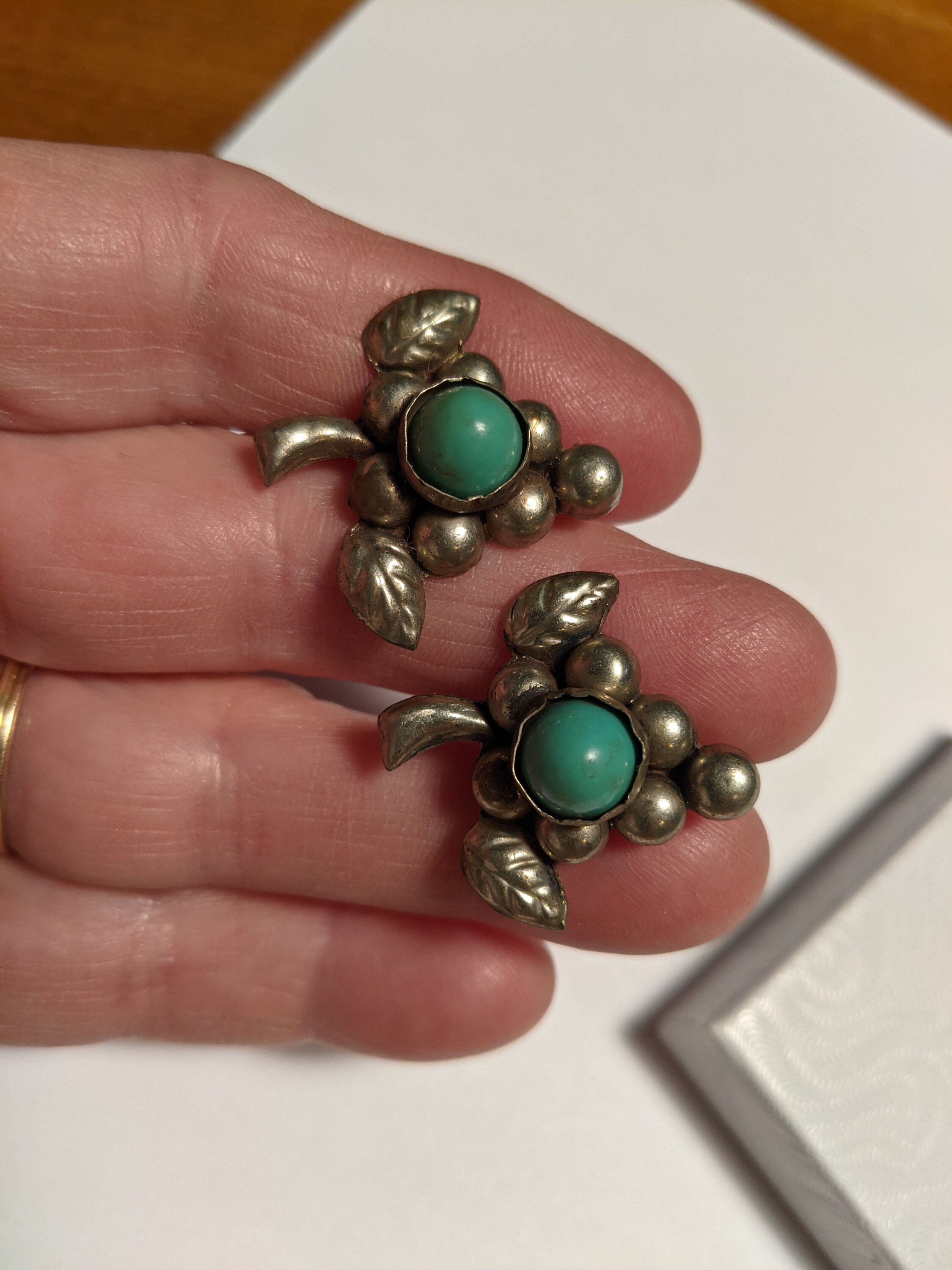Vintage 1940s/50s Mexican Silver Figural Grape Cluster Turquoise Screwback Earrings