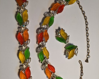 Vintage Beautiful Citrus Colored Goldtone Necklace Bracelet and Earrings