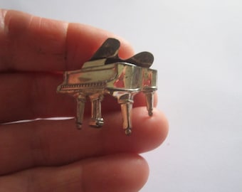 Vintage Sterling Silver Figural Grand Piano Brooch Signed Beau