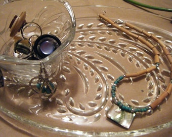 Jewelry tray and ring holder