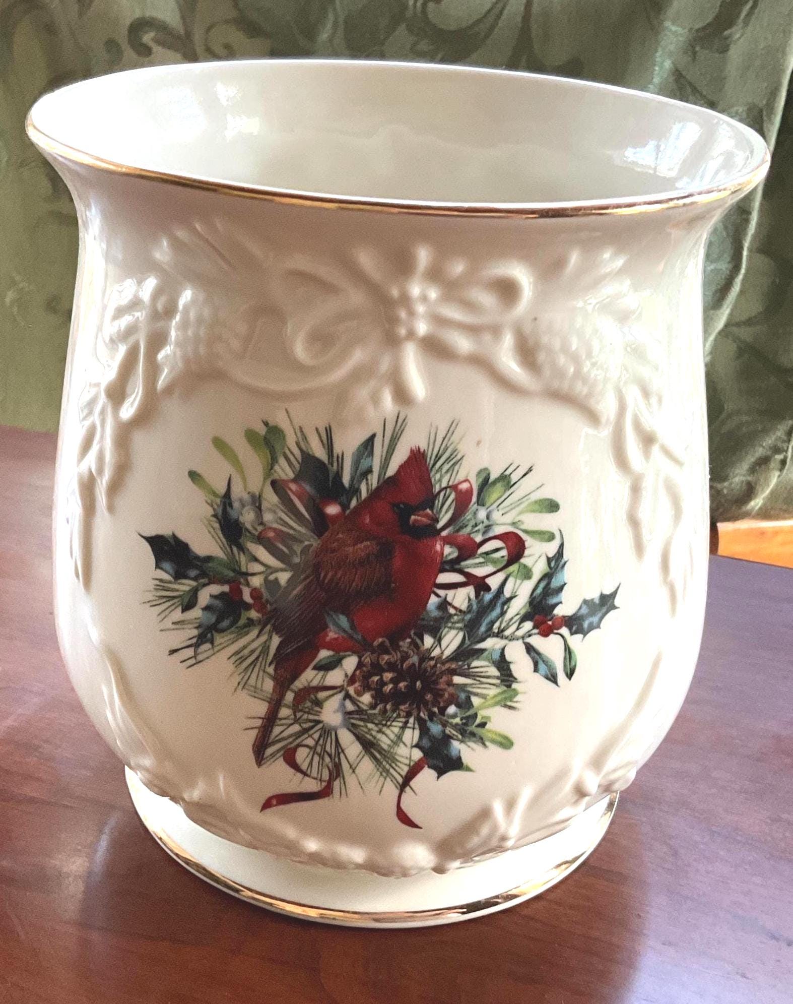 Lenox Collector Gift - 60+ Gift Ideas for 2026
