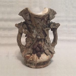 RARE Antique METTLACH Art Pottery VASE Villeroy and Boch 1800&#39;s Berries & Leaves (E)