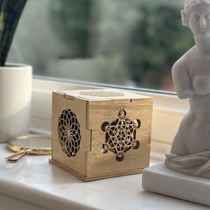Lightbox di geometria sacra / Cubo di Metatron, Fiore della vita, Sezione aurea / Mensola, Libreria, Moderno, Decorazione da tavolo / Illuminazione ambientale per altare