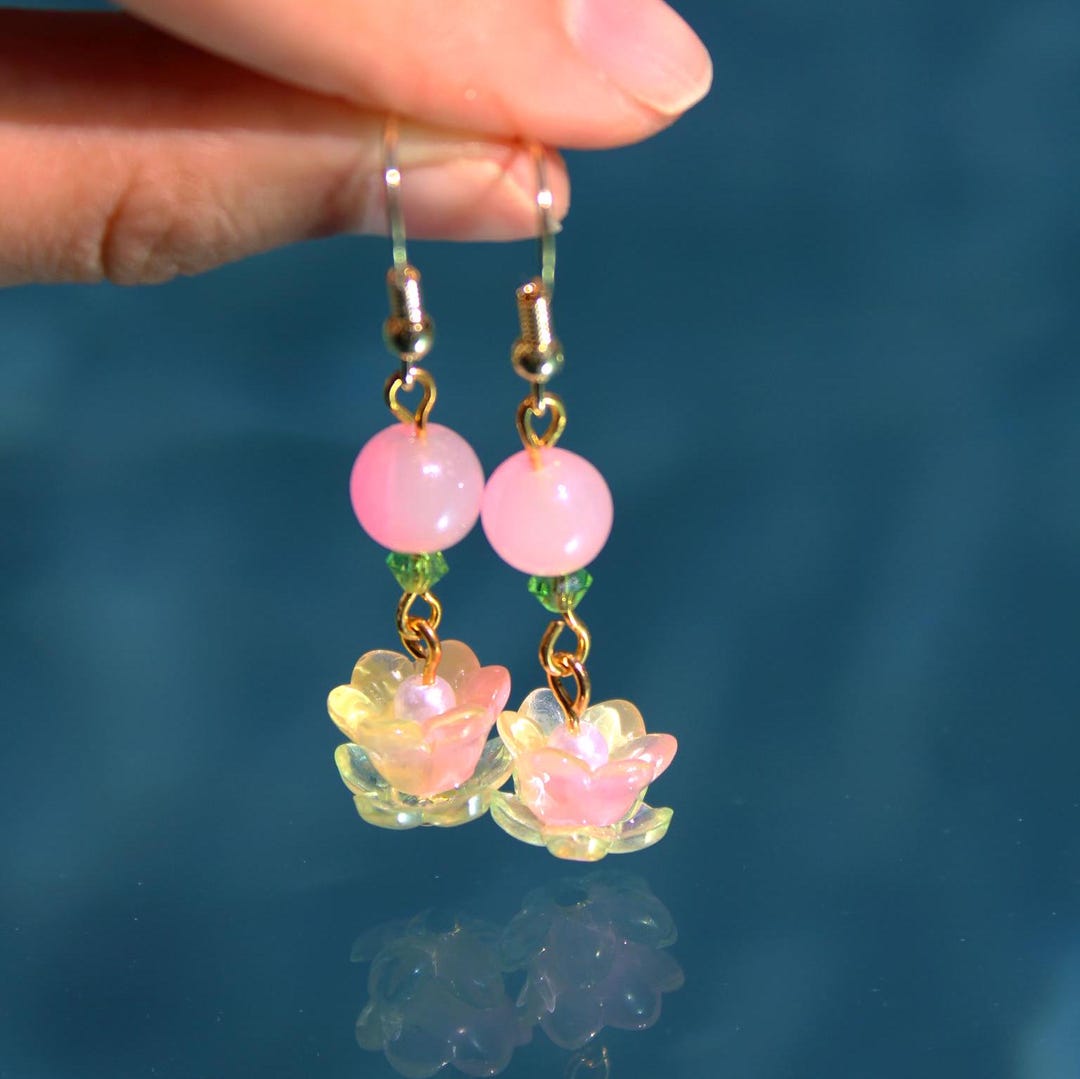 Lilly Flower Earring Light Pink