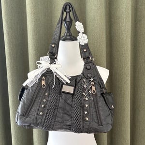 super süße handmade remake leder umhängetasche große schleife nieten handtasche unterarmtasche punk tasche y2k tasche für frauen männer party reisetasche