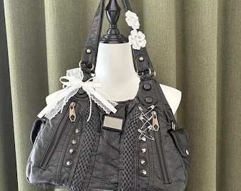 Bolso de hombro de cuero rehecho a mano, súper lindo, con lazo grande y remaches, bolso de mano bajo el brazo, bolso punk, bolso Y2K para mujeres y hombres, bolso de viaje para fiestas.