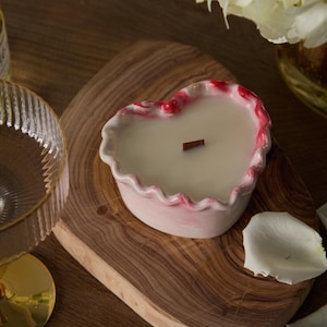 Handmade Heart Candle for Romantic Home Decor, Valentine&#39;s Scented Candle, Romantic Candle, Wood Wick Candle, Gift for her, Love gift