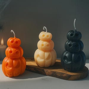 Halloween Pumpkin Candle: Spooky Jack O&#39;Lantern Soy Wax Candle