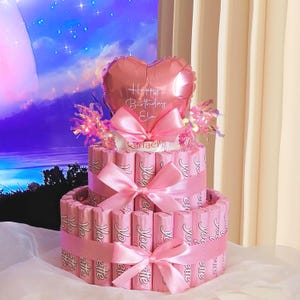 2-stöckige Pralinentorte – Yogurette & Raffaello mit personalisierbarem Ballon / Geburtstag Geschenk Idee