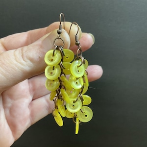 handmade upcycled vintage button earrings, upcycled vintage button earrings, button earrings, vintage buttons, women, gift,upcycled,recycled