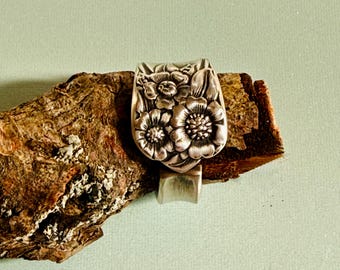 Anello cucchiaio floreale vintage, argenteria Rogers del 1950, misura 7